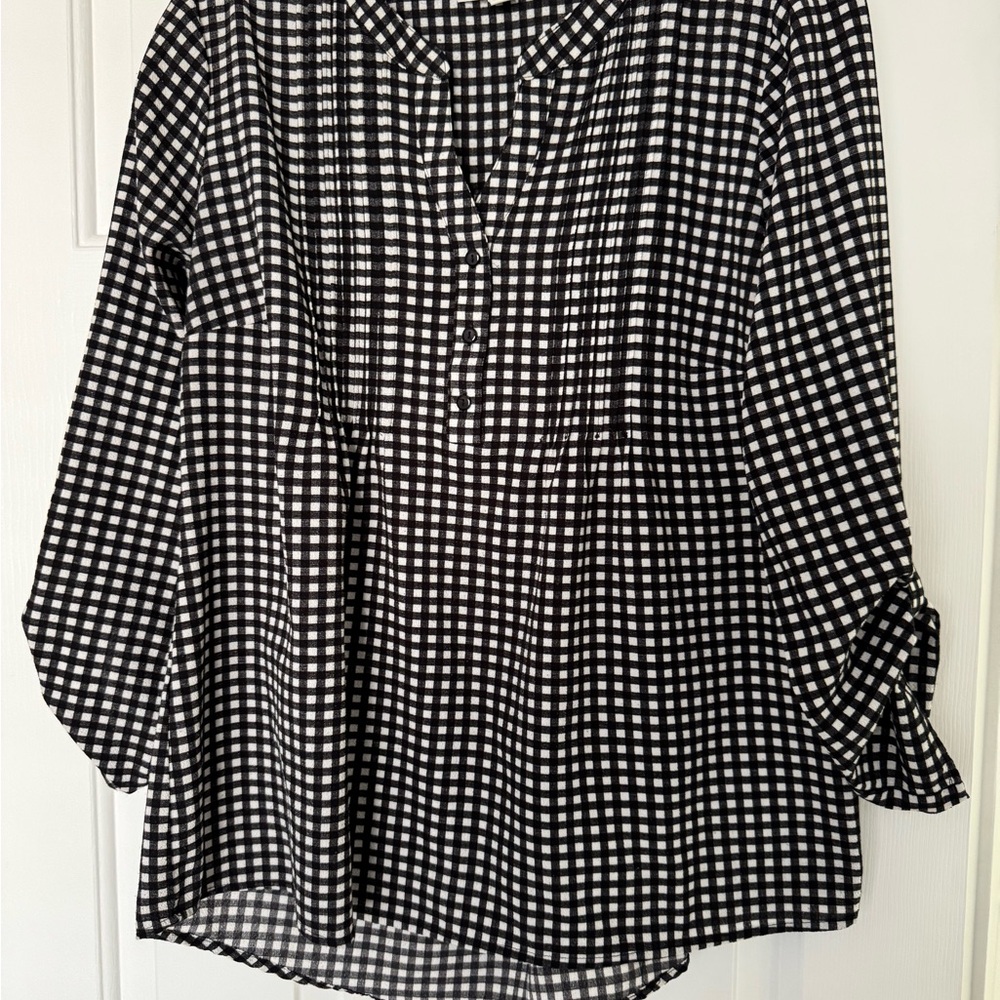 Studio Works Black and White Cuffed Sleeve Blouse